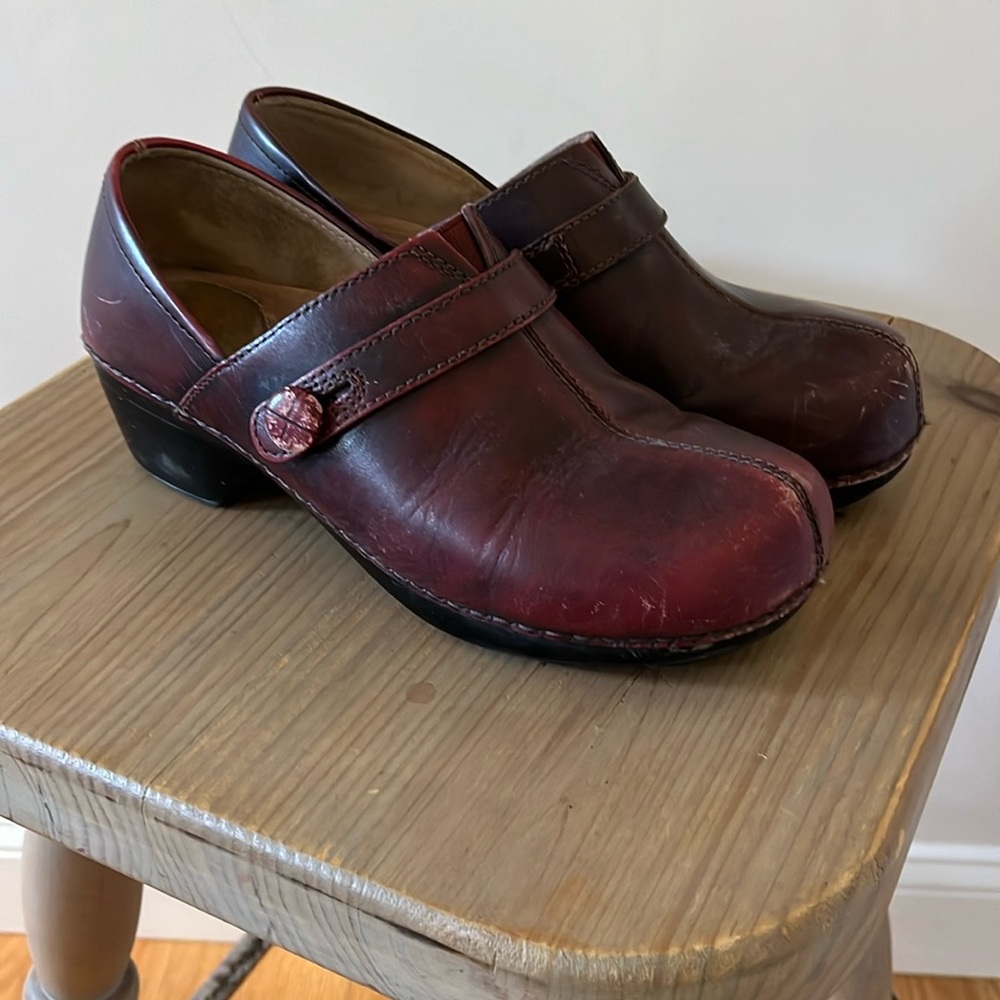 DANSKO Burgundy Leather Clogs